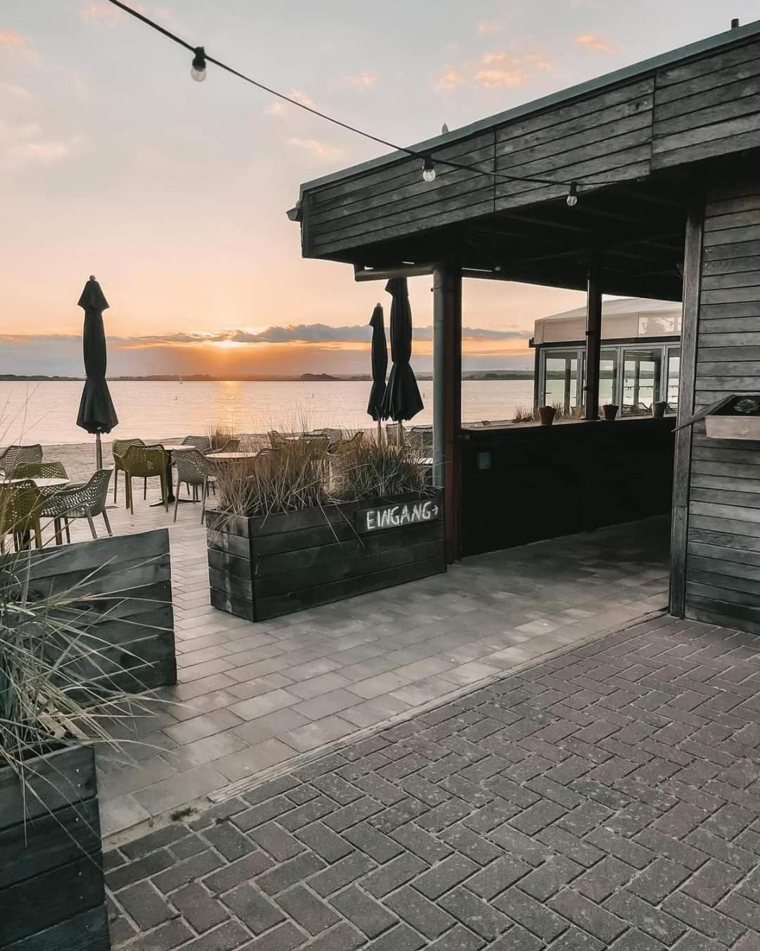 Duemmerliebe Mit Garten, 10 Min. Fusslaeufig Zum See Hude  Bagian luar foto