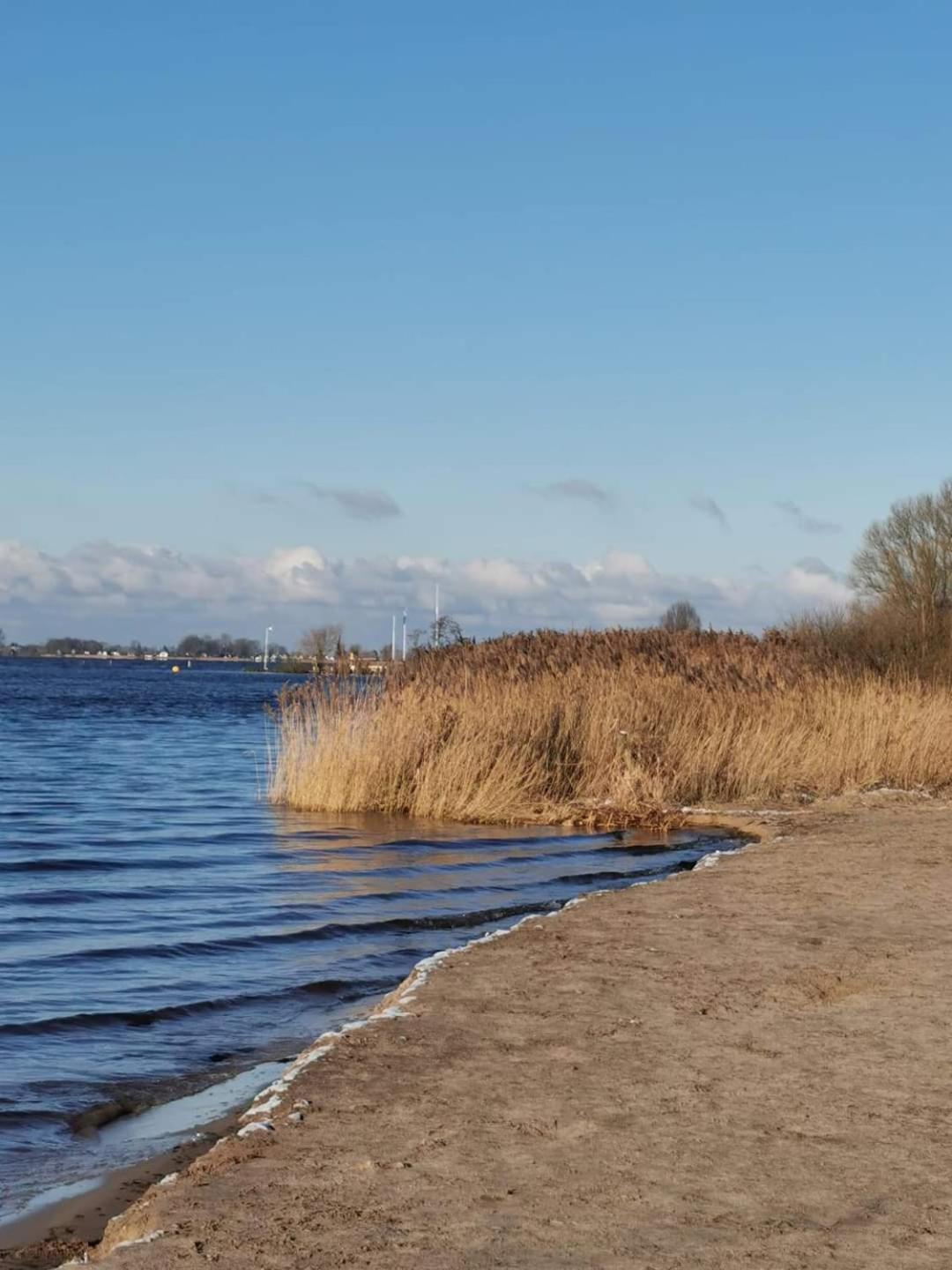 Duemmerliebe Mit Garten, 10 Min. Fusslaeufig Zum See Hude  Bagian luar foto